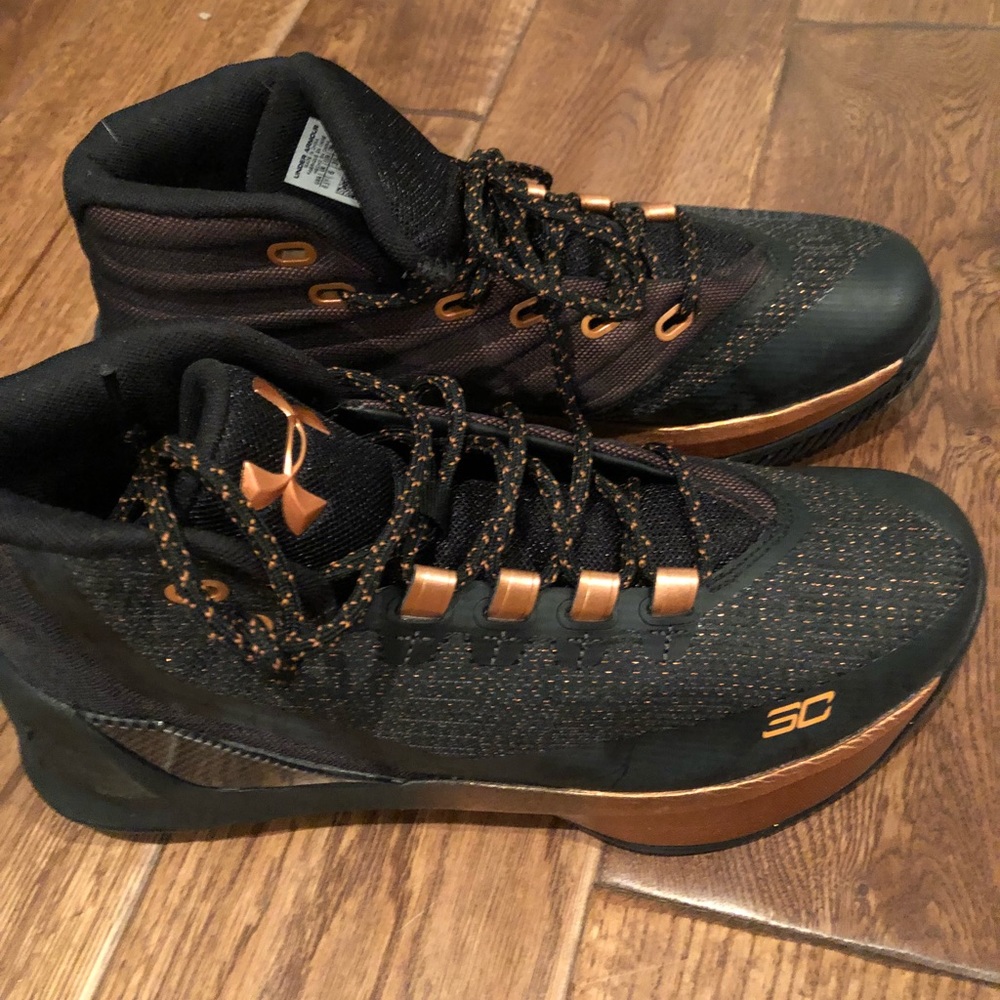 Steph Curry Underarmour sneakers
